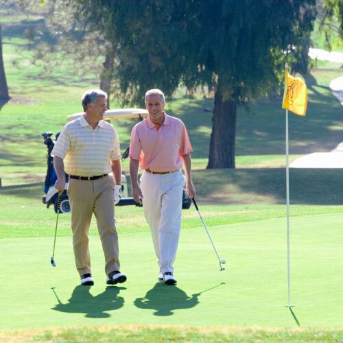 Stay close to some of the Gold Coast's favourite golf courses at Dorchester on the Beach